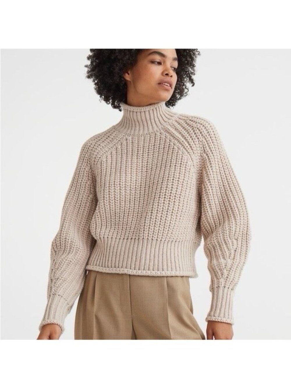 H&M Women’s Rib-Knit Light Taupe Mock Turtleneck Sweater Boxy Chunky Size XS